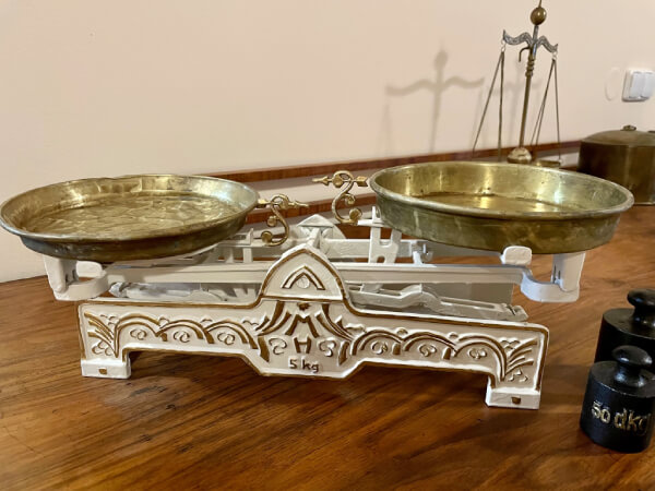 Starožitná klavírní stolička Fischel