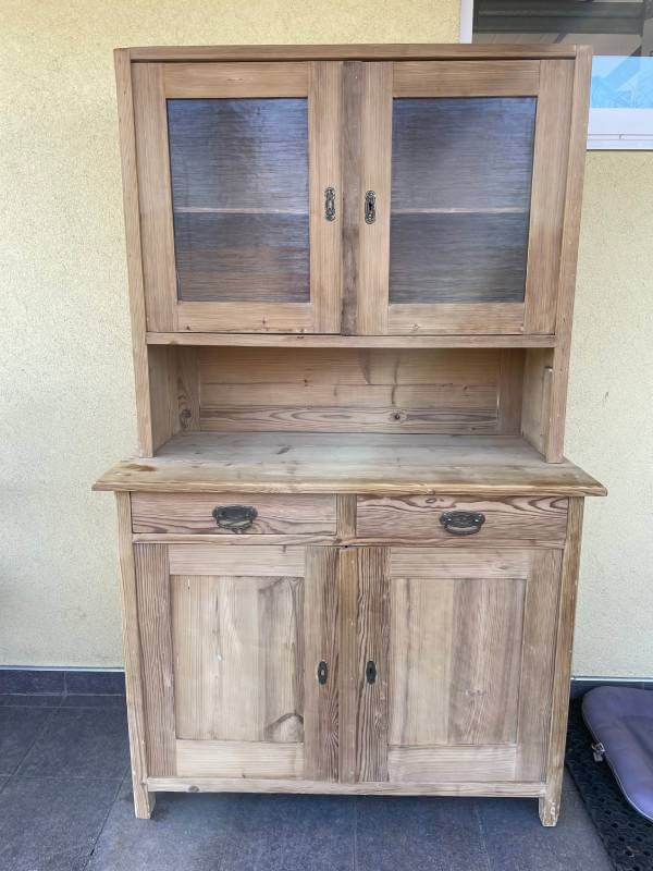 klavírní stolička