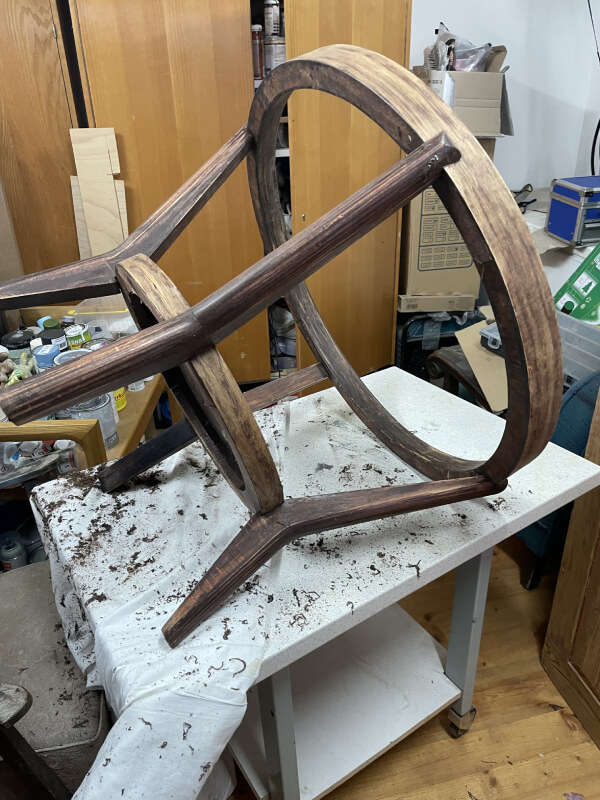 klavírní stolička