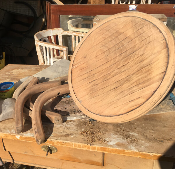 klavírní stolička