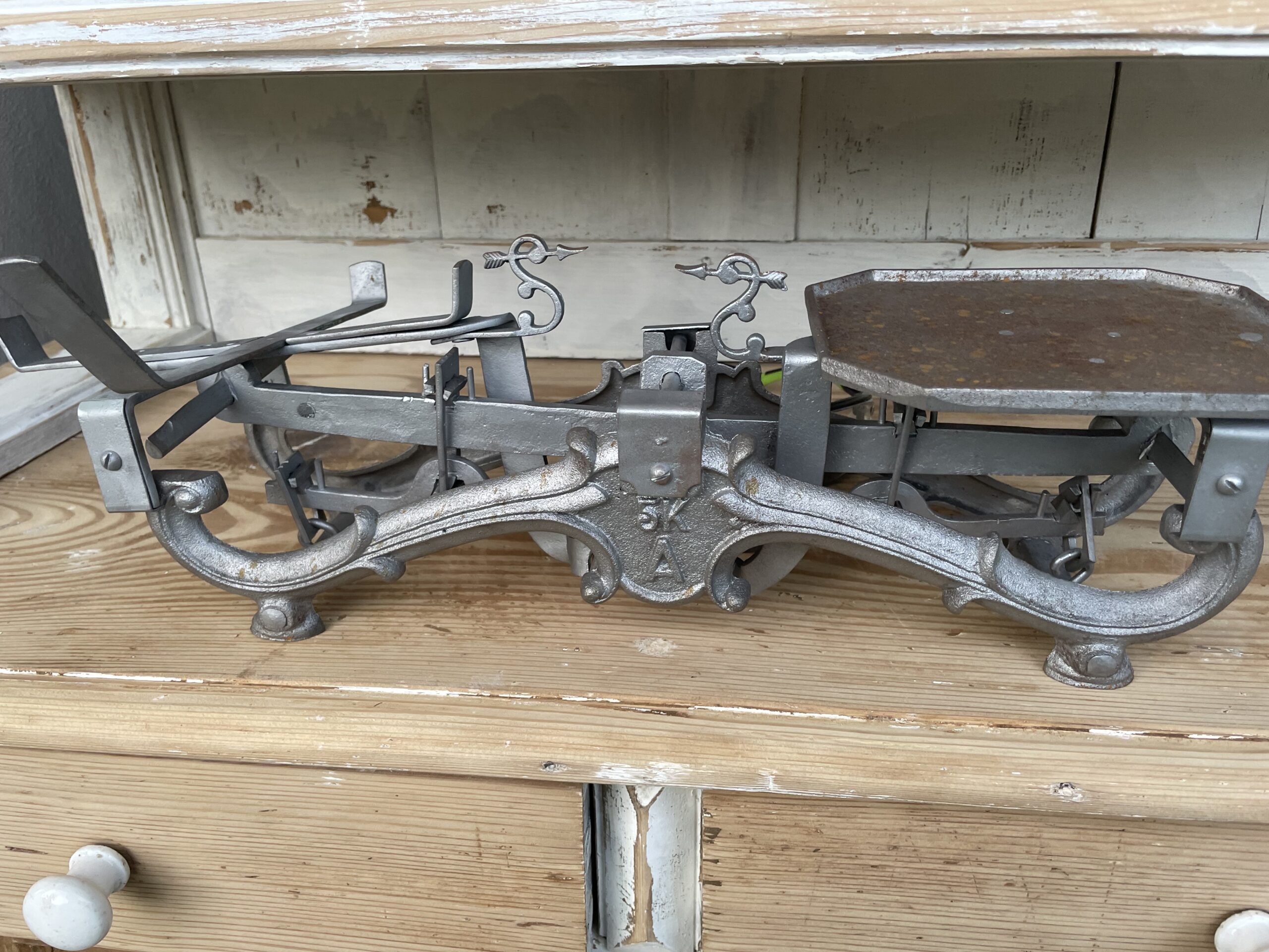 klavírní stolička