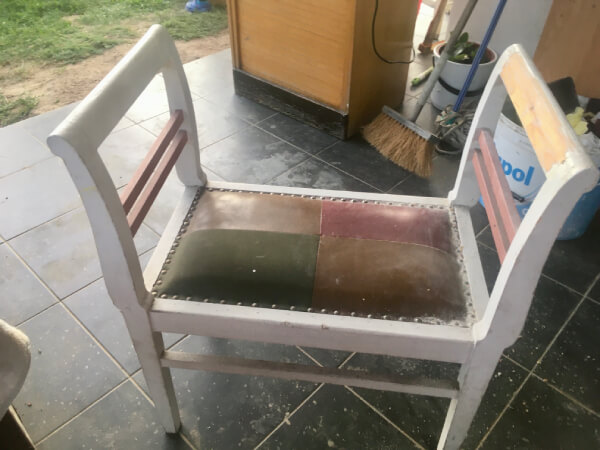 klavírní stolička