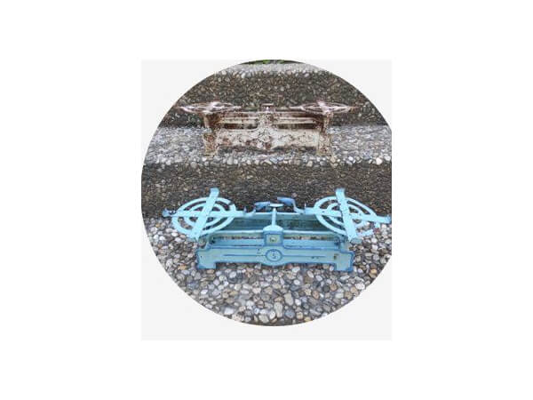 váhy před renovací