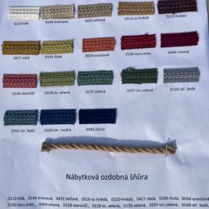 Ozdobná nábytková borta