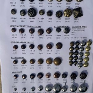 Čalounické hřebíky a pásy