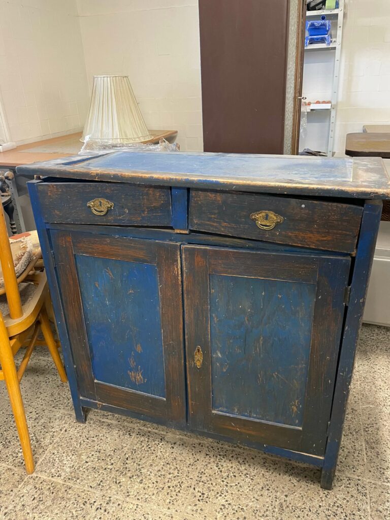 komoda spodek kredence